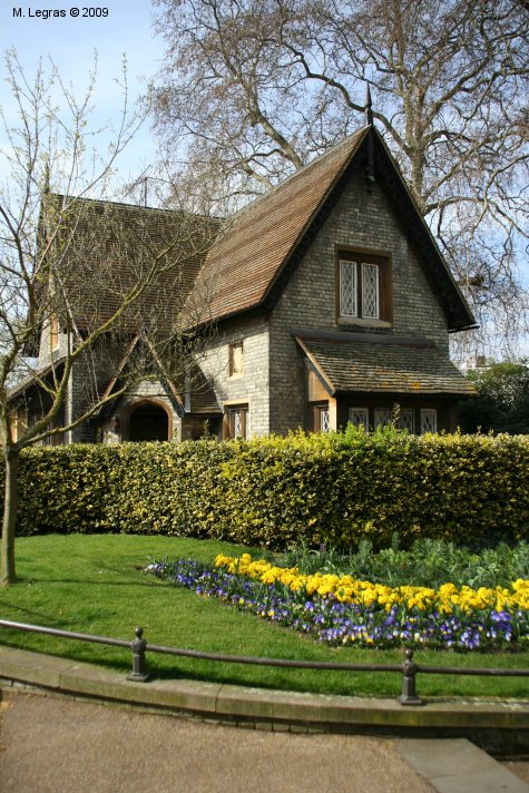 Buckhill Lodge, Hyde Park