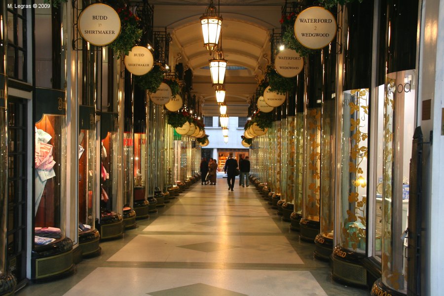 Les Arcades de Piccadilly