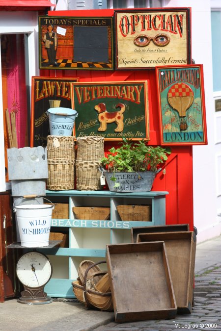 Magasins d'antiquits et de vieilleuries